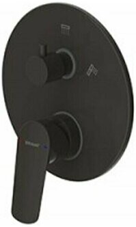 

Смеситель для ванны Bravat Rhein PB8429564BW-3-ENG черный