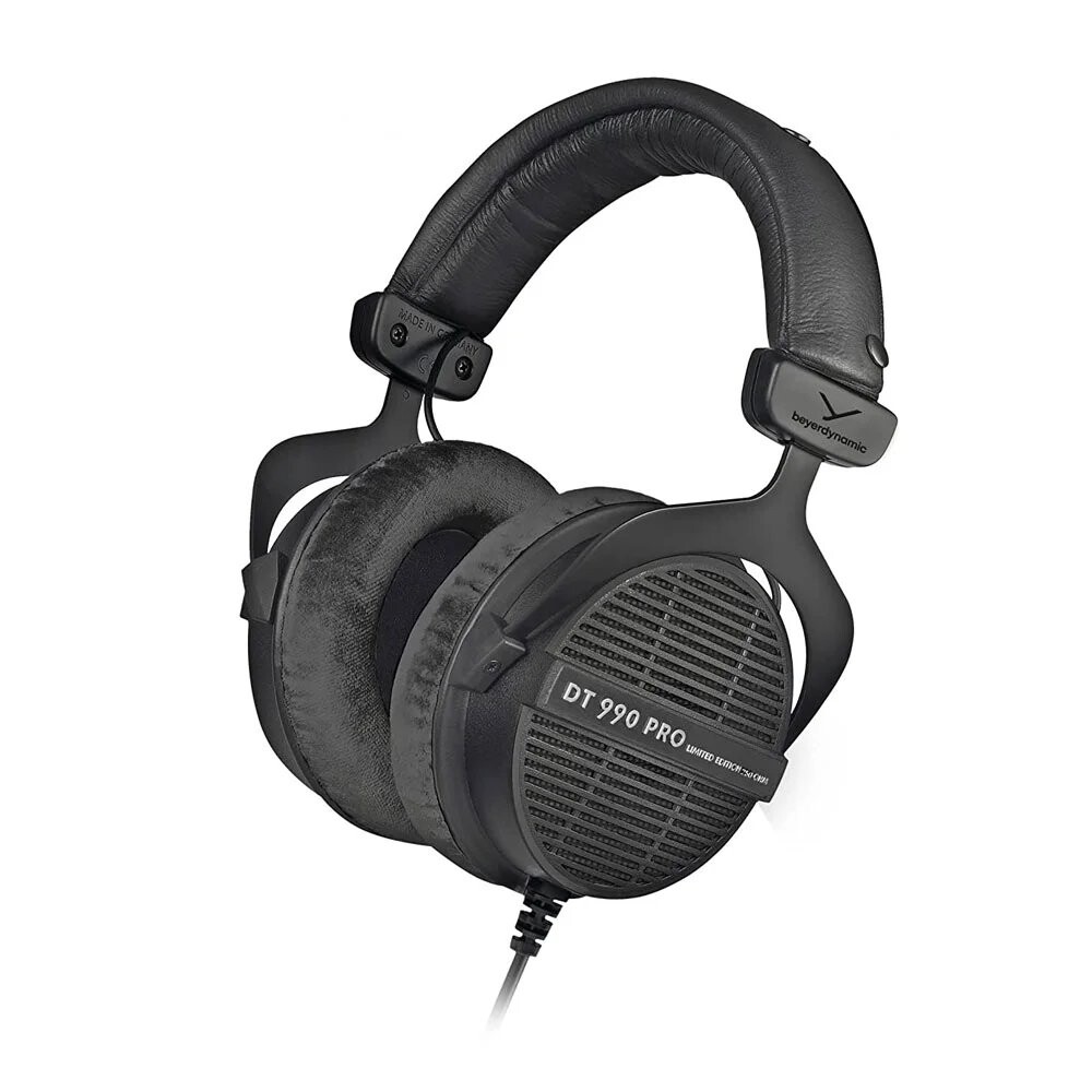 

Наушники Beyerdynamic DT 990 PRO BLACK LIMITED EDITION (250 OHMS)