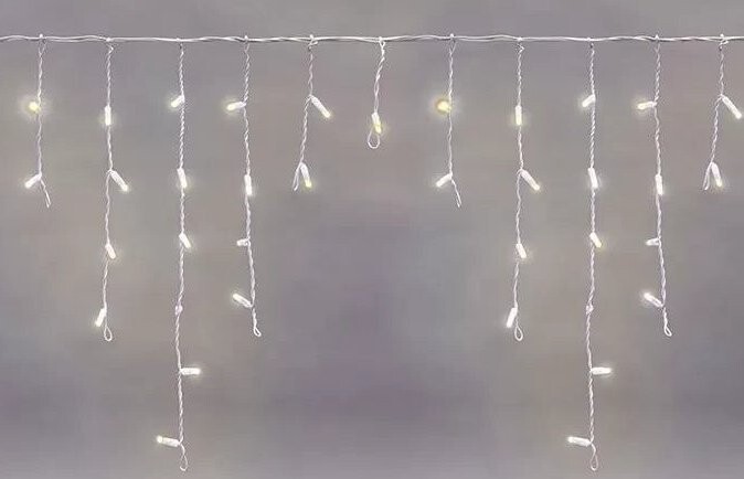 

Гирлянда Neon-Night Айсикл (бахрома) 4,8x0,6м, белый ПВХ, 152LED белые (255-137-6)