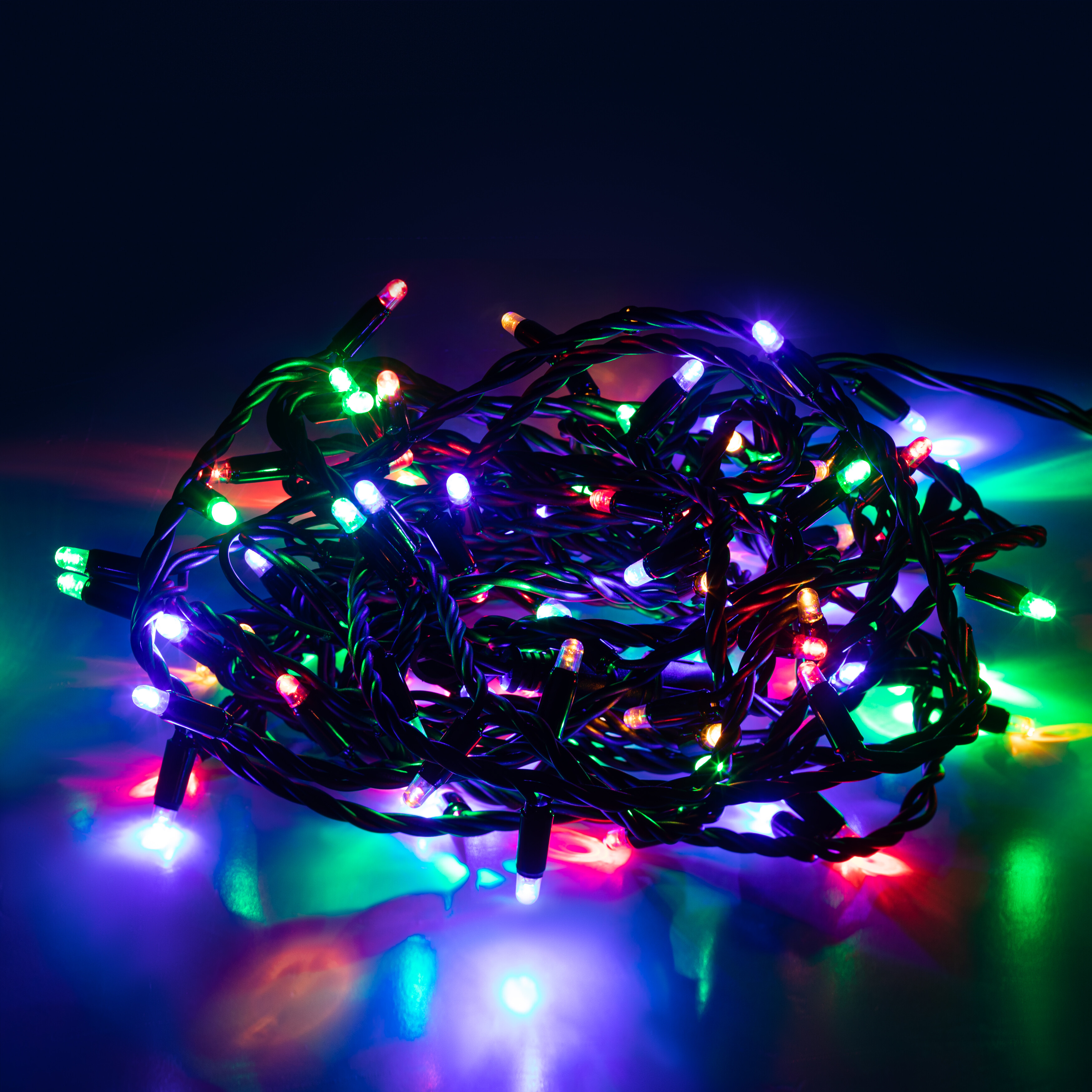 

Гирлянда Эра ERAPS-PM10 нить черный ПВХ 10м мультиколор 100LED (Б0056016)